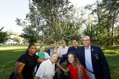 (left to right) Cherisa Pelle, Hyundai Motor America, Bianca Johnson, Hyundai Motor Group Metaplant America, LLC (HMGMA), Rena Patton, founding member, vice president, Coastal Bryan Tree Foundation, Justin Farquhar, senior vice president, Development Authority of Bryan County, Gene Brogdon, founding member, general board, Coastal Bryan Tree Foundation, Jackie Montesino, president, Coastal Bryan Tree Foundation, Brandon Ramirez, director, corporate social responsibility, Hyundai Motor America, Carter Infinger, chairman, Bryan County Board of Commissioners, in Richmond Hill, Ga. on August 31, 2023. (Photo/Hyundai)