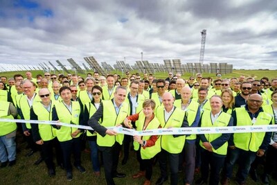 5N Plus Leadership team onsite to celebrate RayGen Power Plant historic milestone on August 31, 2023, in Carwarp, Victoria, Australia (CNW Group/5N Plus Inc.)