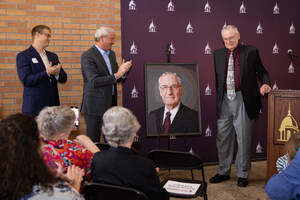 Freed-Hardeman University Unveils New Portrait Honoring Dr. Earl D. Edwards