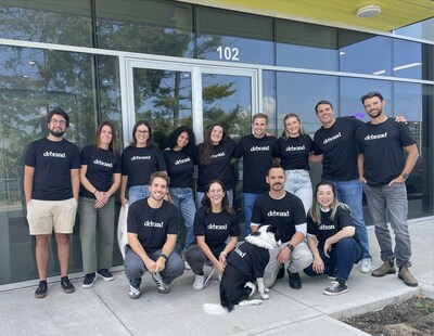 Debrand collaborates with apparel and footwear brands to build systems of sustainability that optimize the planet's finite resources.