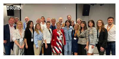 Unable to view the image, Please provide a valid URL.