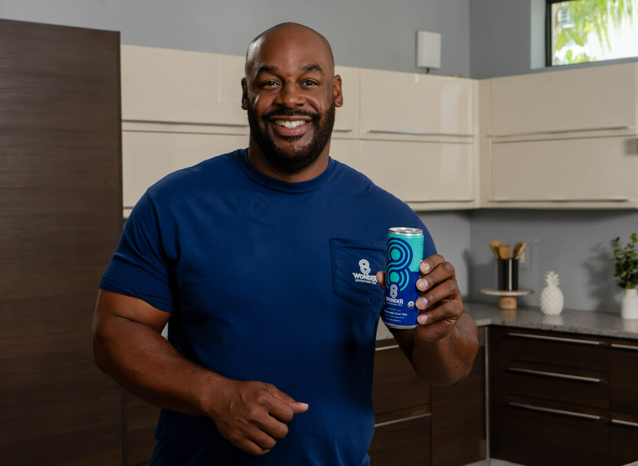 8th Wonder Tea Announces Partnership with Six-Time NFL Bowler Donovan McNabb - Vimarsana News