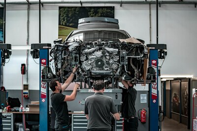 Engine installation ABT Audi RS7 Lgacy Edition with 1000 HP