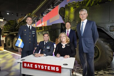 The contract signing was held at the DSEI trade show in London on Tuesday, September 12. (From left to right) Swedish chief of Army Jonny Lindfors; Chief of Army procurement at Swedish FMV Brigadier General Jonas Lotsne; President of BAE Systems Bofors Lena Gillström; President of BAE Systems Platforms & Services Jeremy Tondreault; and CEO of BAE Systems plc Charles Woodburn. (Credit: BAE Systems)