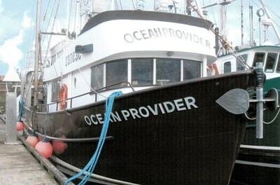 Le thonier commercial Ocean Provider (Groupe CNW/Pches et Ocans Canada, Rgion du Pacifique)