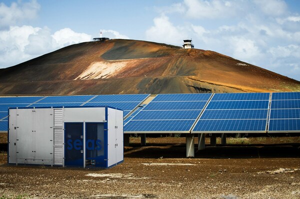 SEAS air to water system producing pure water for cleaning solar panels.