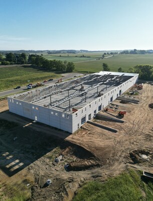Everlight Solar is excited to expand into their newly built headquarters in Verona, Wisconsin.