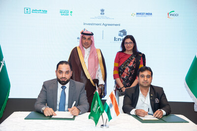 Mr Nitin Mittal, Chairman & MD, Knest Aluminium Formwork and Mr Yaser A. Almalki, Chairman, ABR Jeddah Contracting Co. at the signing in New Delhi