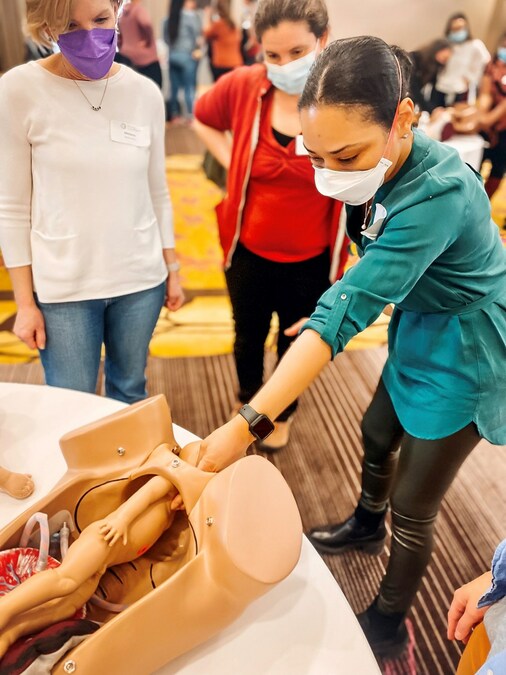 Ontario midwives deliver essential paramedic training in childbirth emergencies - Vimarsana News