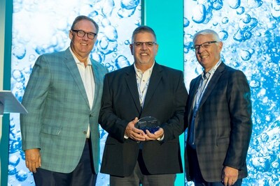 Left to right: 
Rob Powelson, CEO & President, NAWC, 
John Lulewicz, Director, Texas Water Operations, EPCOR, 
Joe Gysel, President & Senior Vice President of North American Commercial Services, EPCOR USA, 
Photo Courtesy of NAWC (CNW Group/Epcor Utilities Inc.)