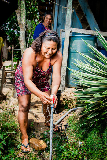 Nuevo Juanjui Resident Turns On Her Running Water