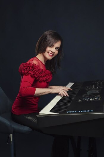 Pianist/Composer Yulia