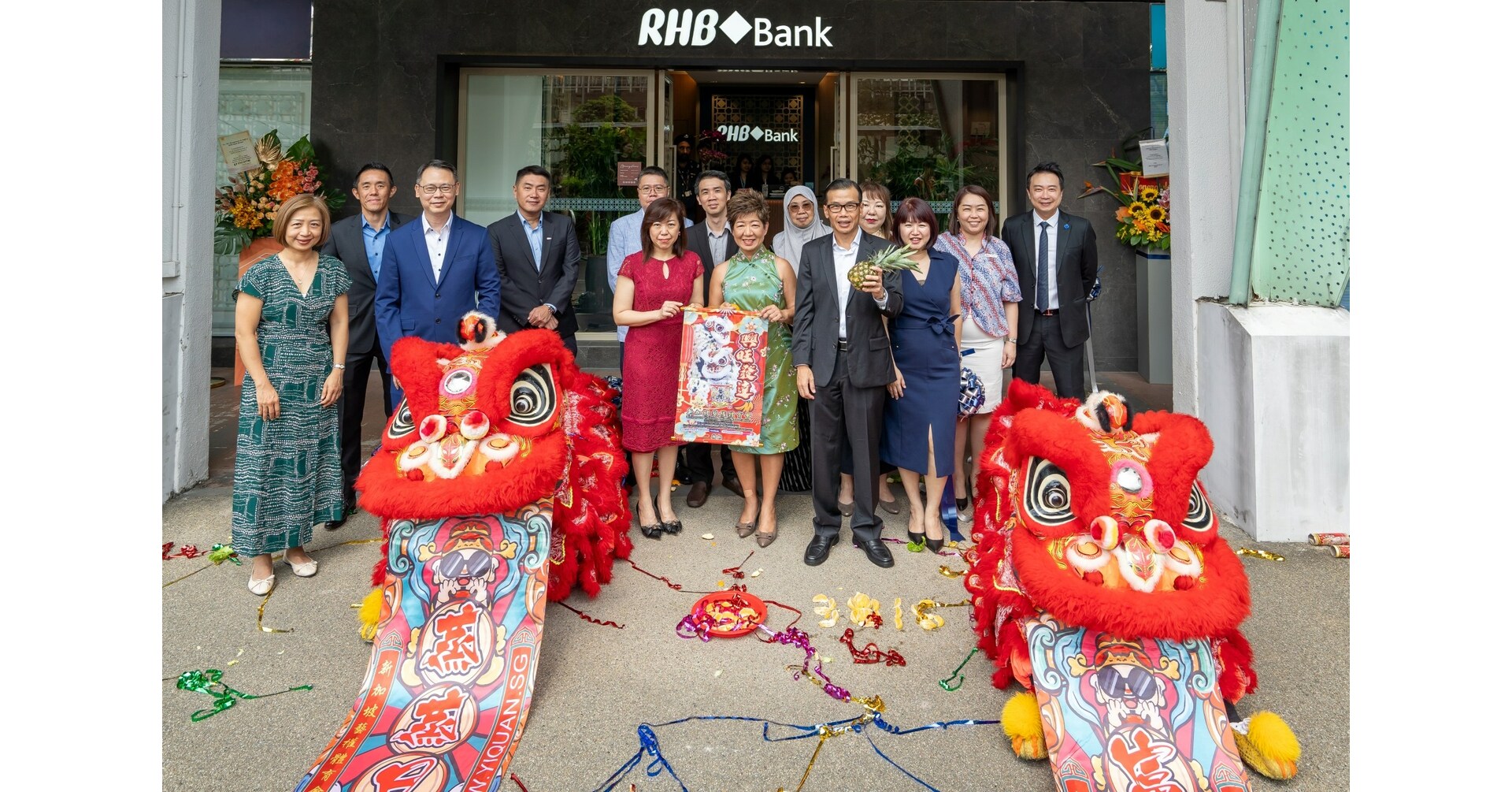 rhb-singapore-celebrates-a-bigger-and-better-jurong-east-branch-with