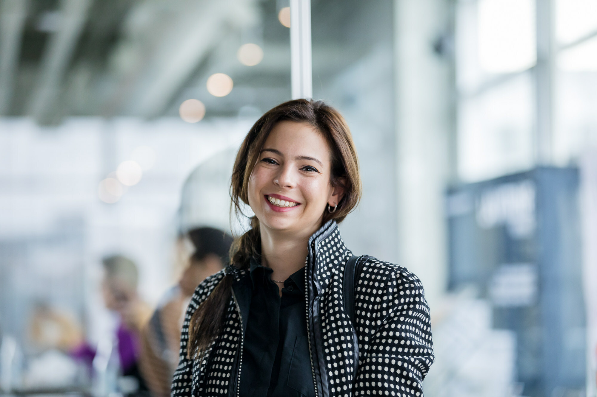 Unable to view the image, Please provide a valid URL.