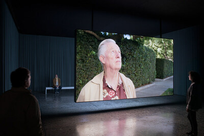 Teresa Hubbard / Alexander Birchler 
Flora, 2017 
Synchronized double-sided film installation
Shared soundtrack, 12 audio channels; 30 minutes 
Overall dimensions vary with installation
Collection of the Modern Art Museum of Fort Worth, The Friends of Art Endowment Fund and Museum purchase
© Teresa Hubbard / Alexander Birchler