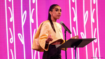 Poet, Activist and Artist, Rupi Kaur, delivered a spoken-word performance. UN Women/Ryan Brown