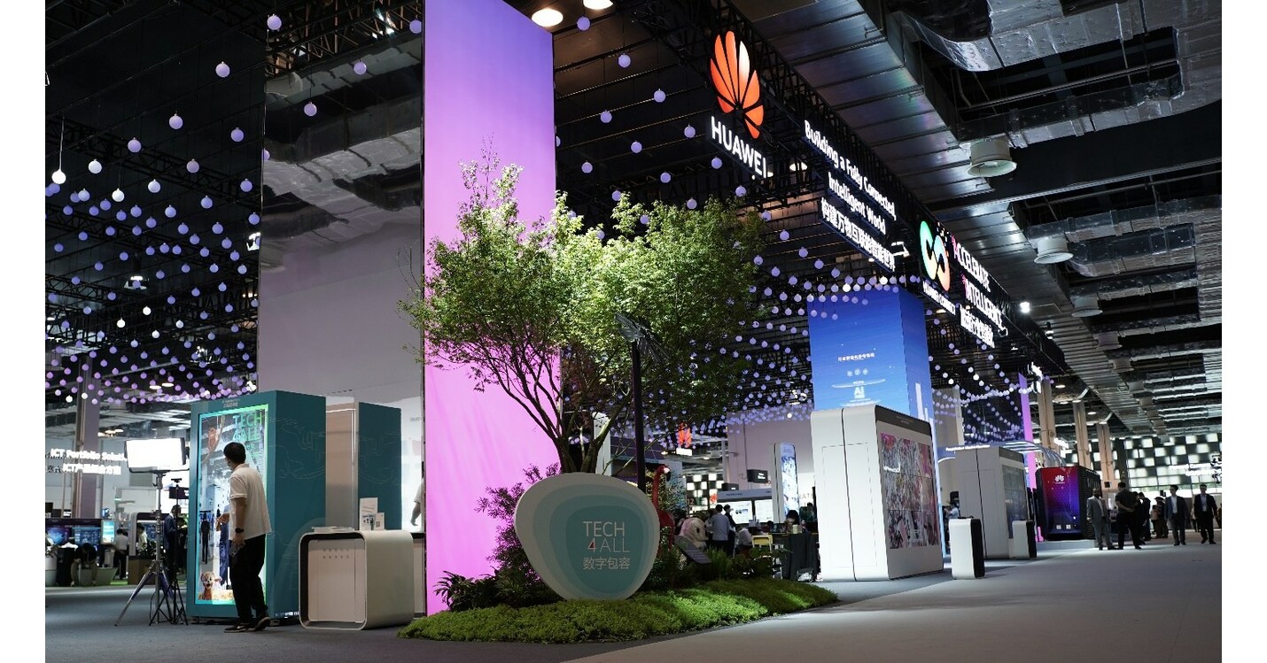 Huawei Unveils New Creativity-Boosting Smart Office and Audio Products in  Dubai