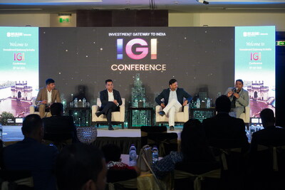 Religare Broking hosted the IGI- Investment Gateway to India Conference for NRIs at JW Marriott Marquis Hotel, Dubai on 18th September, 2023. Mr Siddarth Bhamre, Research Head, Religare Broking; Mr Gurpreet Sidana, CEO, Religare Broking; Dhiraj Kunwar, Managing Director, SME & Commercial Business, Branch Banking and Real Estate Finance, RAKBANK; and Viraj Gandhi, CEO, Samco Mutual Fund at the panel addressing NRIs questions on optimal investment strategies for NRIs in India. (PRNewsfoto/Religare Broking)