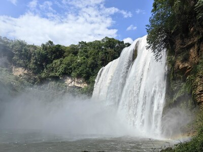 The beautiful scenery of waterfall in SW China’s Guizhou.