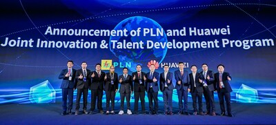 Anúncio do programa conjunto de inovação e desenvolvimento de talentos da PLN e Huawei (PRNewsfoto/Huawei)