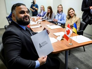Ukrainian delegation visits Canada's centre of excellence on mental health conditions for military Veterans and their Families