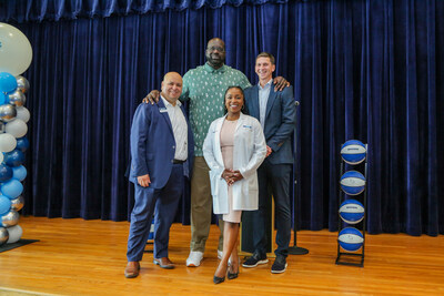 Fifteen-time NBA All-Star, Shaquille O’Neal, and MyEyeDr. surprised local students at Pine Shadows Elementary School in Houston today for an eye-opening experience.