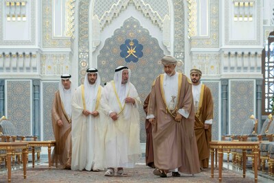 Sultan of Oman receives Sharjah Ruler in Muscat