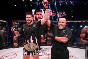 Monster Energy's Johnny Eblen Defeats Fabian Edwards to Retain Middleweight World Championship Title at Bellator 299 in Ireland