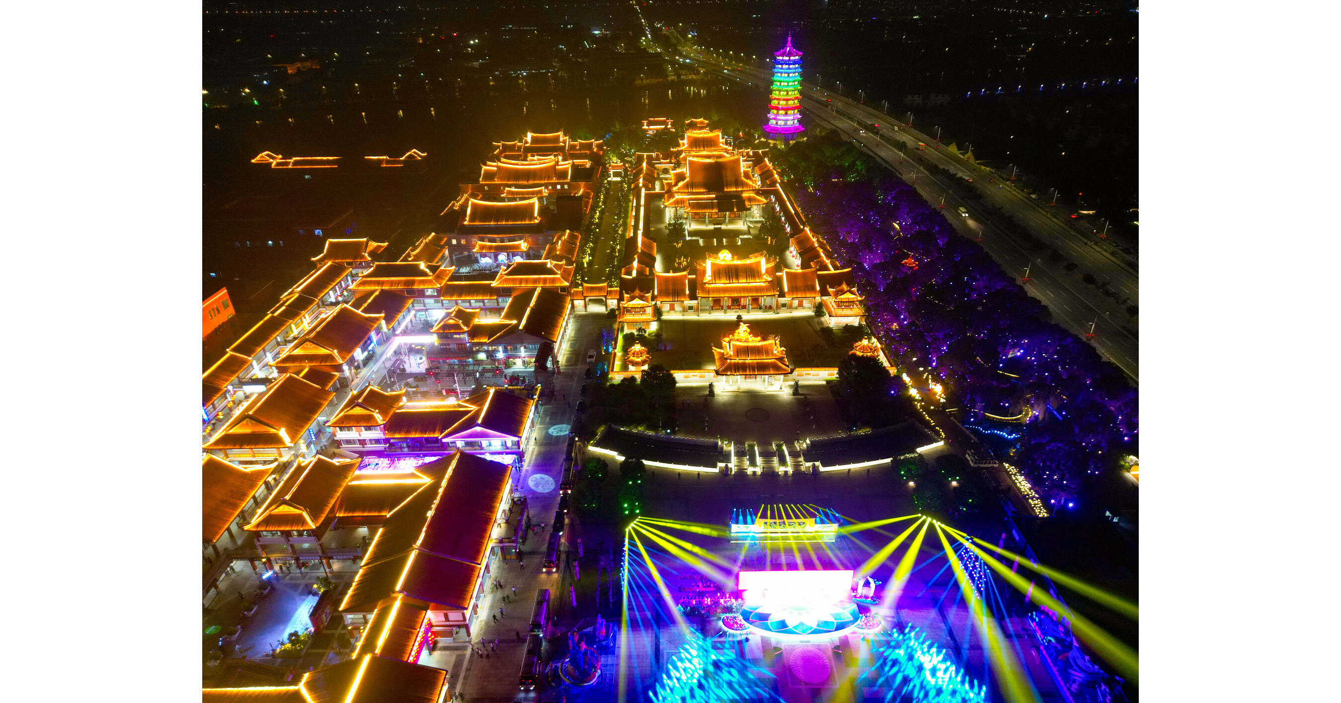 Xinhua Silk Road: Die chinesische Stadt Kunshan veranstaltete zum Mondfest eine Laternenshow zur F&ouml;rderung des kulturellen Austauschs zwischen Taiwan und China