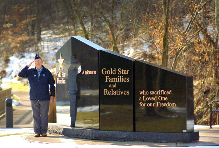 Last Surviving Medal of Honor Recipient of WWII, Woody Williams' last dying wish to honor Gold Star Families, becomes a reality on his 100th birthday. - Vimarsana News