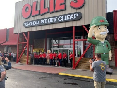 Ollie’s team cuts the ribbon at new Iowa City store, their first in Iowa and 500th store in the nation.