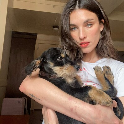 Rainey Qualley (actress, music artist, and passionate animal activist) currently has 3 cats named Jesus, Myrtle and Wizard, 1 dog she adopted from the Helen Woodward Animal Center named Arlo and 5 backyard chickens.  

