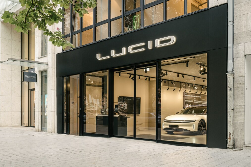 Lucid Motors Opens New Retail Studio in Düsseldorf, Germany - Vimarsana News