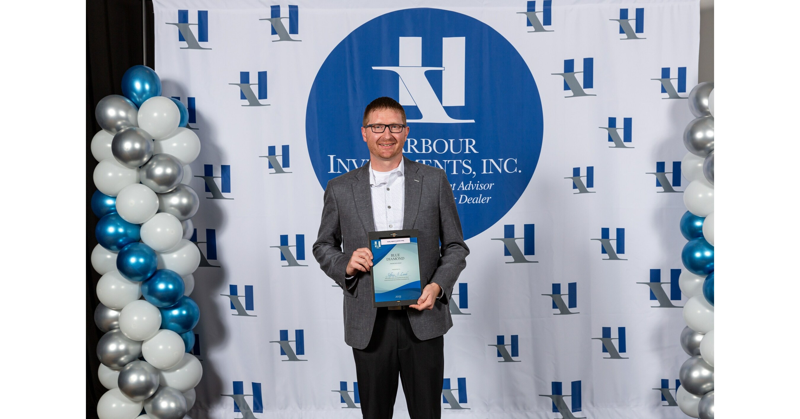 Jeff Lamb, President of Wealth Distribution Strategies has been honored