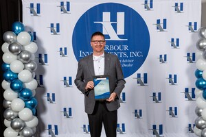 Jeff Lamb, President of Wealth Distribution Strategies has been honored with Harbour Investments, Inc. Blue Diamond Award