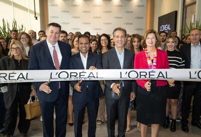 (From L to R) London Councilor Stephen Cowan and Leader of Hammersmith & Fulham Council, Deputy Mayor for Business Rajesh Agrawal and French Ambassador to the UK Ms. Hélène Duchêne joined L'Oréal UK & Ireland Managing Director & Chairman Thierry Cheval to officially open L'Oréal's new headquarters in White City, London.