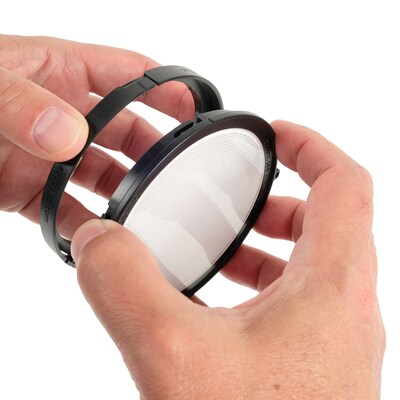 Attaching the ExpoDisc v3 to the included ExpoDisc v3 Adapter ring