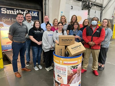 Representatives from Price Choppers joined Smithfield employees on Sept. 27 to donate several tons of food to Harvesters—The Community Food Network in Kansas City.