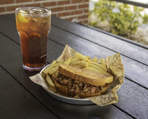 Sonny's BBQ Celebrates Eighth Annual National Pulled Pork Day