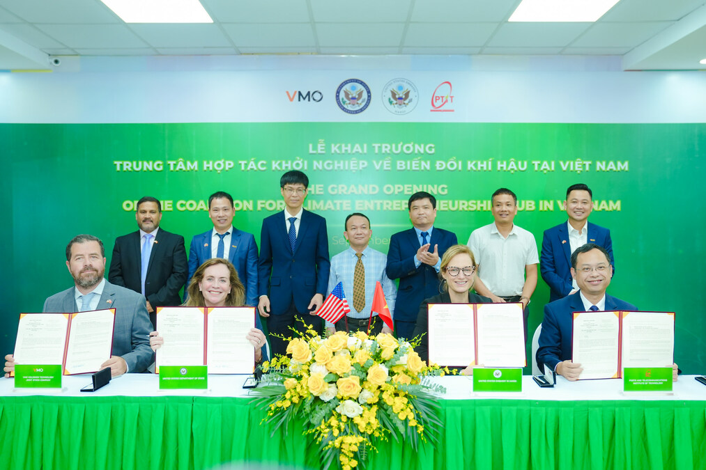VMO, U.S. Department of State, and PTIT University Collaborate on Climate Change Solutions by Opening CCE Hub in Hanoi Vietnam - Vimarsana News
