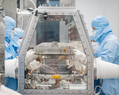 OSIRIS-REx Asteroid Sample Return lid opening at Building 31 Astromaterials Curation Facility.