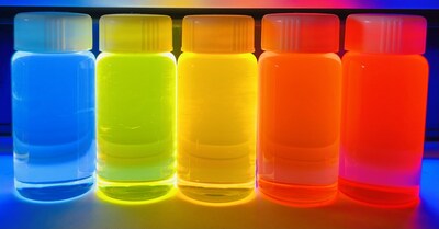 Vials of brightly emitting QDs made with UbiQD’s Nobel Prize-winning technology based on I-III-VI semiconductors of various sizes make for a rainbow of colors.