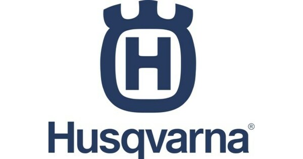 Blowing Past Boundaries: From Clearing Pickleball Courts to Snowflakes, Husqvarna Shares Fresh Takes on Using Your Leaf Blower Blowing Past Boundaries: From Clearing Pickleball Courts to Snowflakes, Husqvarna Shares Fresh Takes on Using Your Leaf Blower
