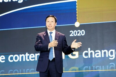 Richard Jin fazendo seu discurso de abertura no UBBF 2023 (PRNewsfoto/Huawei)