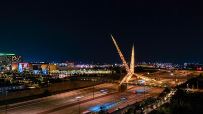 Oklahoma City Skydance Bridge, Scott Vo