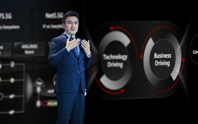 Richard Liu interviene en el 9.° Foro de Banda Ultraancha (PRNewsfoto/Huawei)