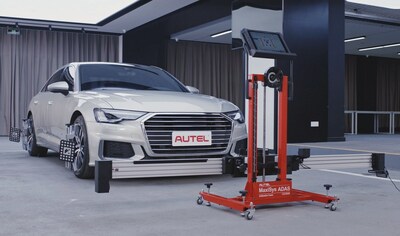 Autel has partnered with CREF to donate an Autel IA800 Lane Departure Warning (LDW) ADAS Calibration Package to eight standout collision repair programs. The IA800 ADAS Optical Positioning Frame System includes LDW targets and patterns for 20 vehicle brands, a MaxiSYS 909 tablet with ADAS calibration software, a VCI/J2534 pass-thru programming device, and a full-color, 244-page Autel Academy ADAS training manual.