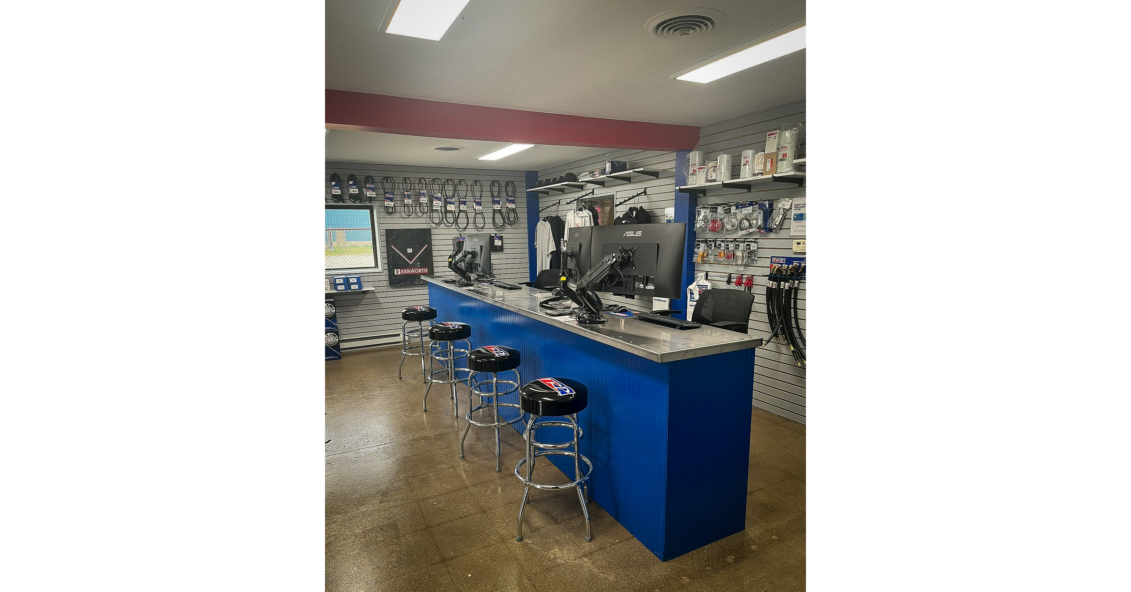 Familyowned Palmer Trucks opens TRP allmakes parts store and service