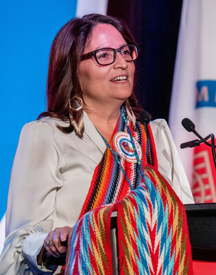 Otipemisiwak Mtis Government President Andrea Sandmaier (CNW Group/Metis Nation of Alberta)