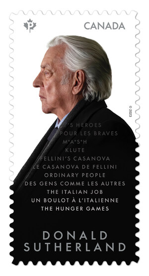 Un nouveau timbre rend hommage à Donald Sutherland, acteur canadien de renommée internationale